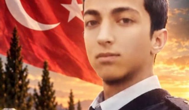 Şehit polis memuru Çiftçi mezarı başında anıldı