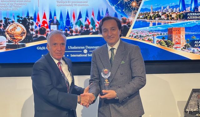 Londra'da Uluslararası Medya ve Dostluk Ödülleri dağıtıldı