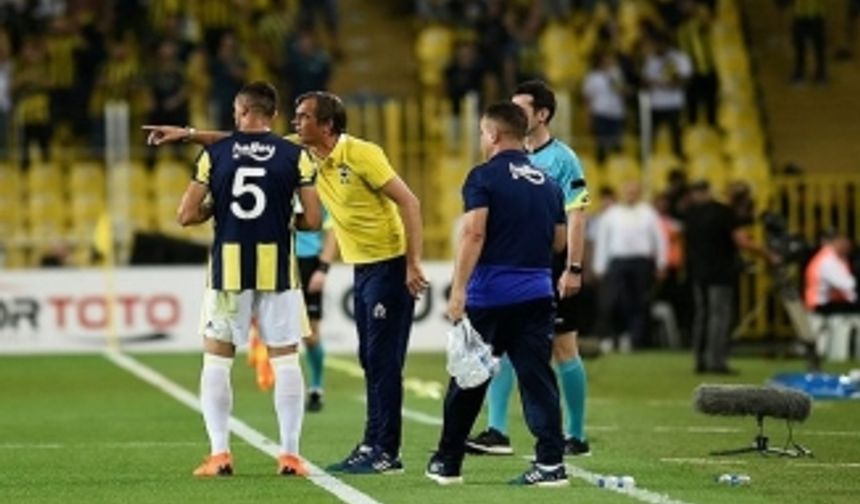 Fenerbahçe-Cagliari maçının ardından - Fenerbahçe Teknik Direktörü Cocu (2) - İSTANBUL