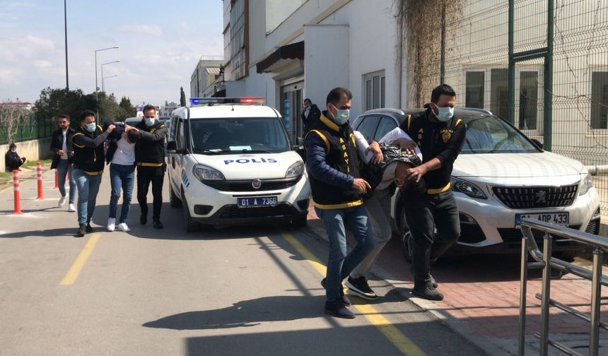 Adana'da okulun kadın güvenlik görevlisini kaçıran zanlı tutuklandı
