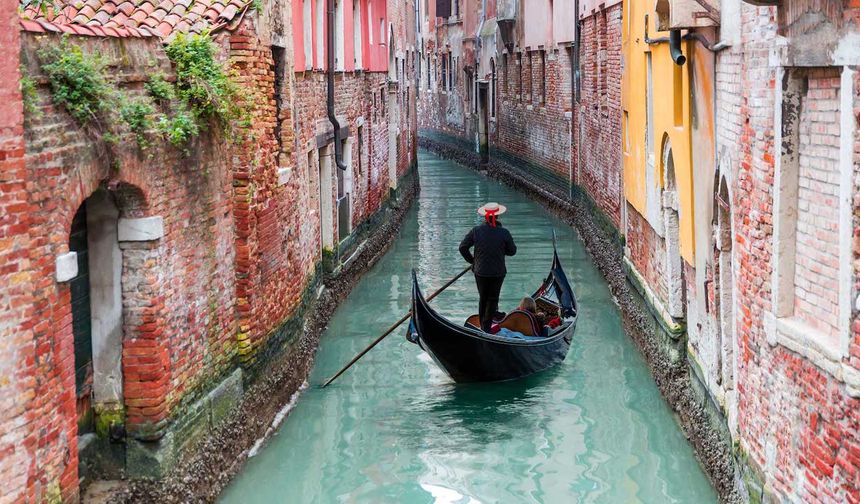 İtalya Venedik'te turistlere giriş ücreti başladı