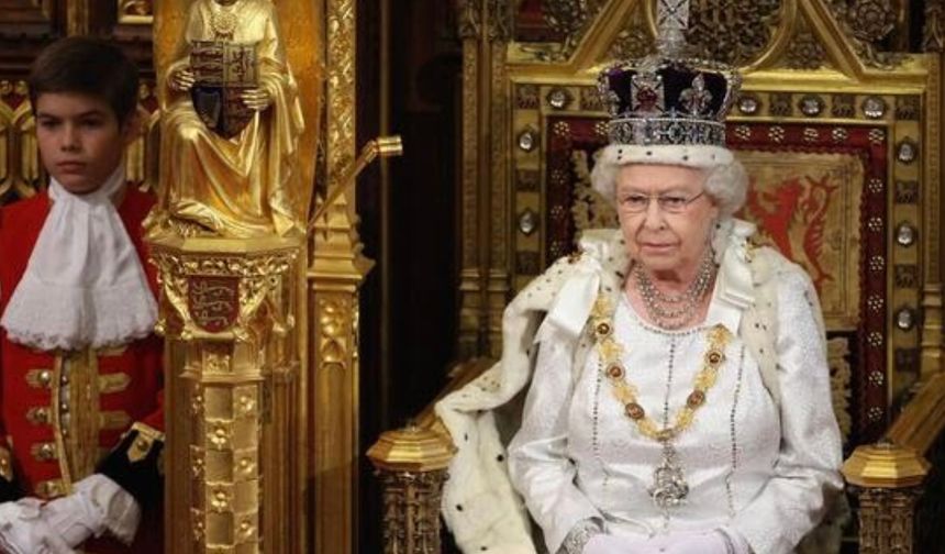 Kraliçe Elizabeth parlamentonun açılışına katılamıyor