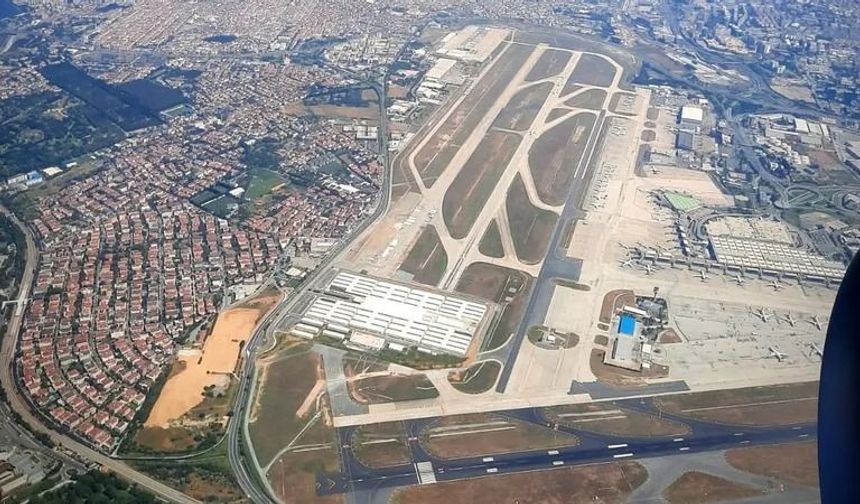 İşler durumda olan Atatürk Havalimanı'nın yıkılması