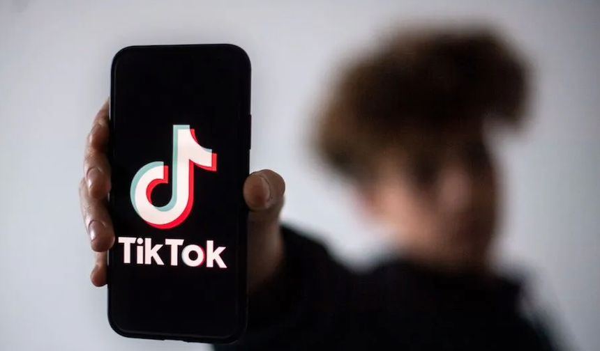 AB, TikTok'un Birliğin yasalarını ihlal edip etmediğinin belirlenmesi için veri toplanıyor.