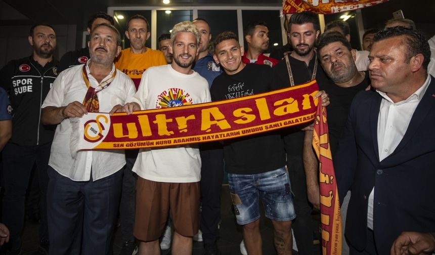 Torreira ve Mertens Galatasaray için İstanbul'da