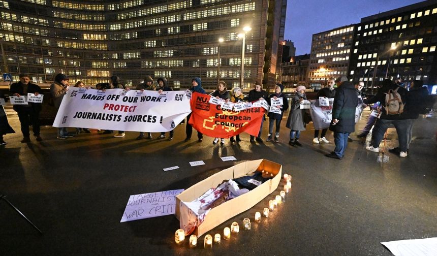Brüksel'de hayatını kaybeden gazeteciler anıldı