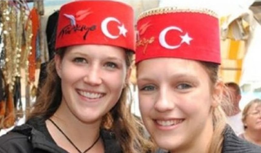 İngiltere'den Antalya'ya gelecek turistlerin 2025 yılında 1,5 milyonu bulacağını bekleniyor