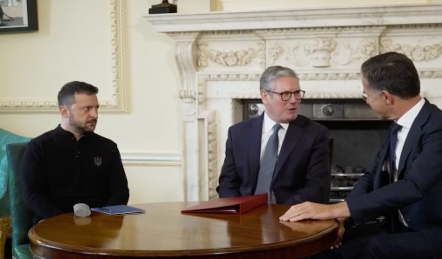 Zelenskiy, İngiltere Başbakanı Starmer ile görüştü