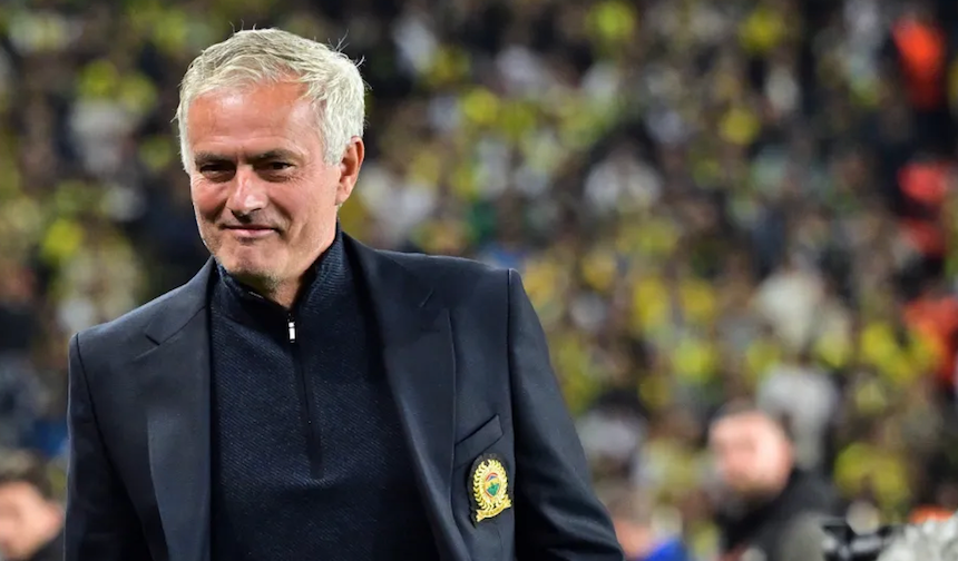 Fenerbahçe, Mourinho yönetiminde Slavia Prag maçına hazırlanıyor