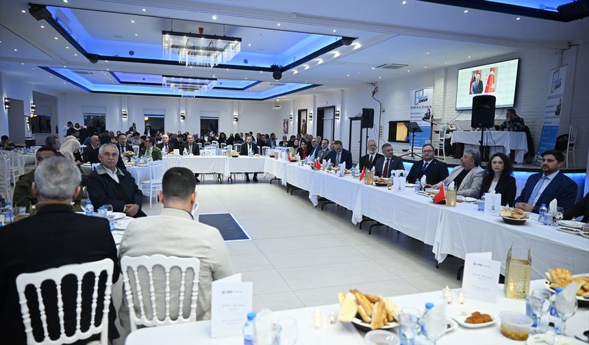 AK Parti Grup Başkanvekili Bahadır Yenişehirlioğlu UID Belçika'da iftarına katıldı
