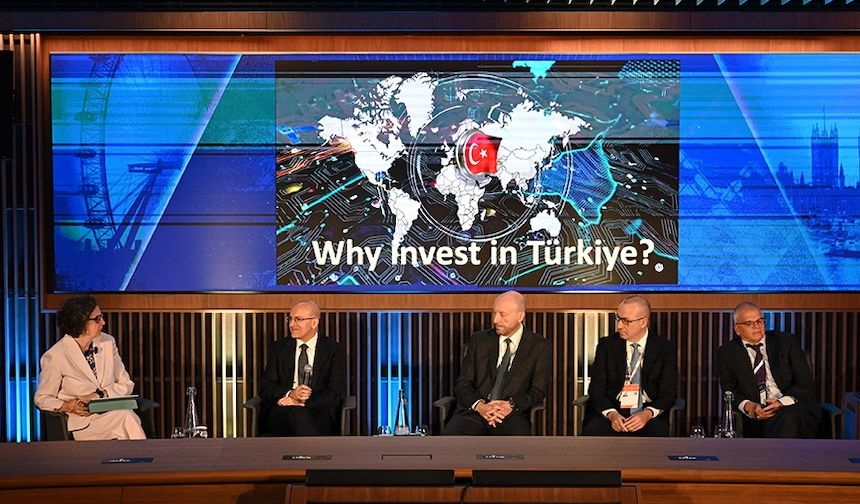 Bakan Şimşek, Londra'da Türkiye'nin ekonomik programının kararlılıkla uygulanmaya devam edileceğini bildirdi