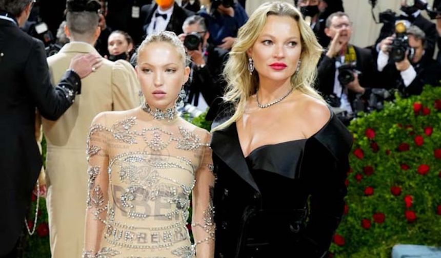 Dünyaca ünlü İngiliz Burberry'de işten çıkarmalar