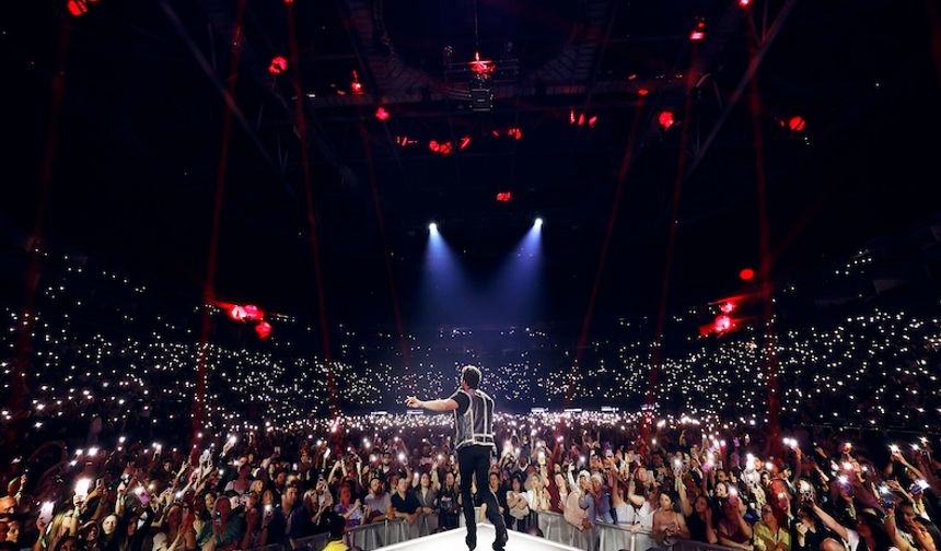 İngiltere’de konser veren Tarkan, tarih yazdı