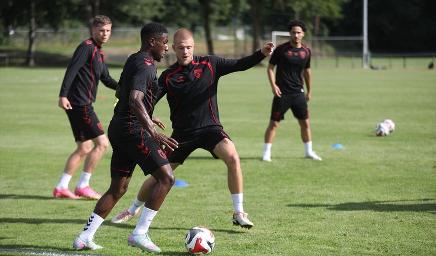 Samsunspor, Hollanda kampında hazırlıklarına başladı