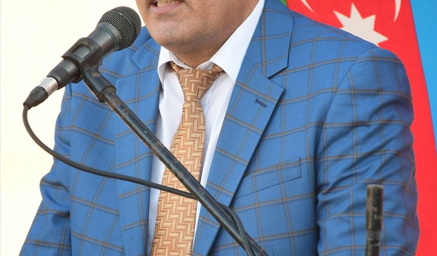 Evinin bahçesinde 'Türkiye - Azerbaycan Şehitleri Fotoğraf Köşesi' oluşturdu