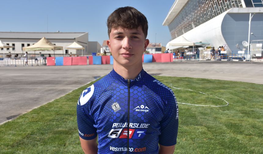 Tekerlekli Paten Milli Takımı sporcusu Fatih Özcan, uluslararası başarı için çalışıyor