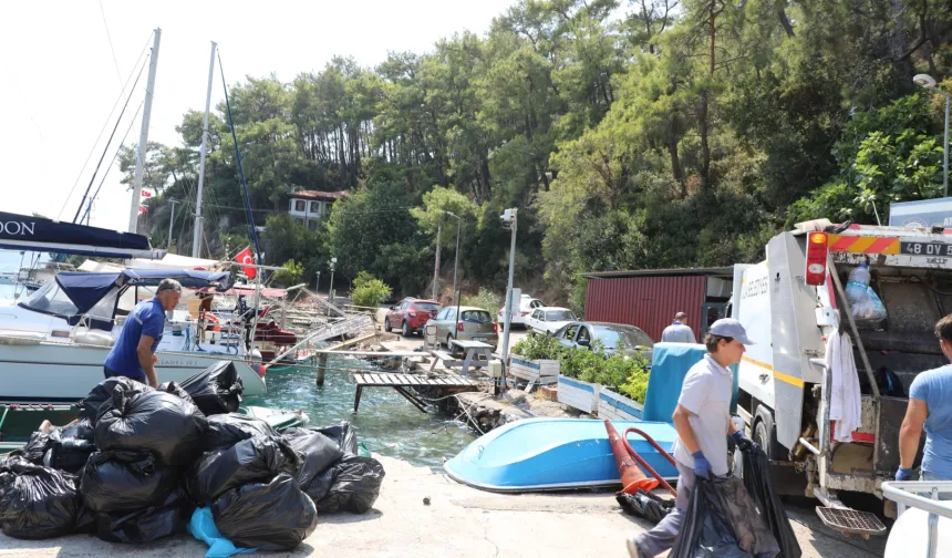 Muğla’nın eşsiz koylarında 31 ton atık toplandı