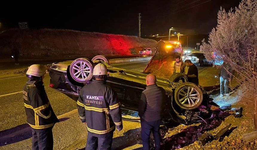 Adıyaman'da iki otomobilin çarpıştığı kazada 2 kişi yaralandı