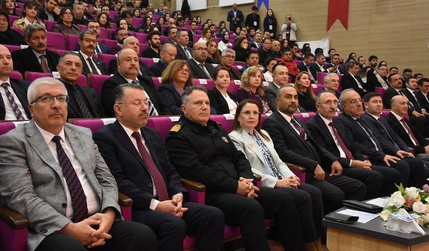 Bartın Üniversitesi'nde '8. Uluslararası AR-GE Proje Pazarı' başladı