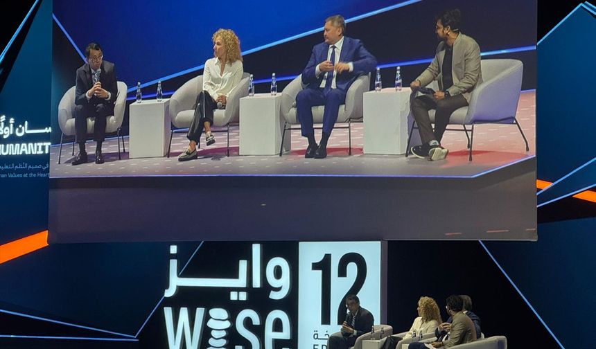 Katar'da düzenlenen 'Dünya Eğitim İnovasyon Zirvesi 12'de özel oturum yapıldı