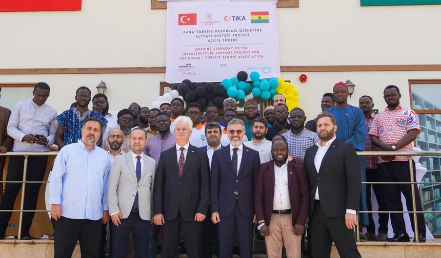 TİKA'dan, Gana-Türkiye Mezunları Derneğine tefrişat desteği