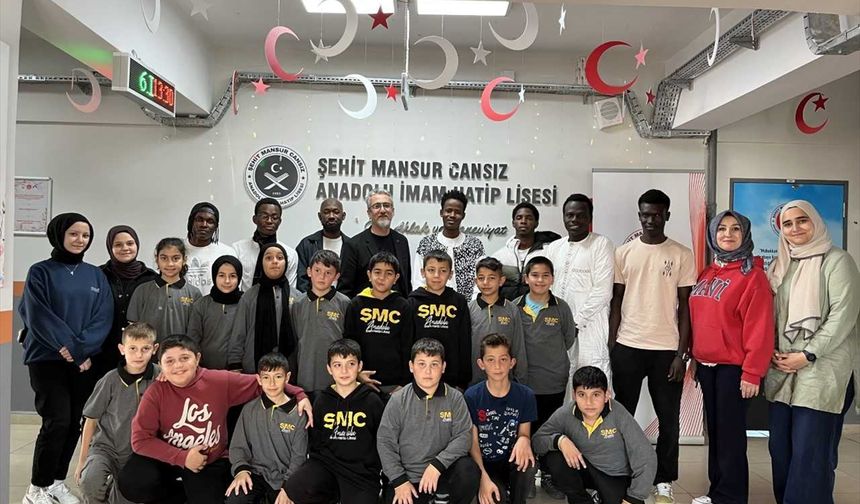 Afrikalı öğrenciler Sakarya'da kültürlerini tanıttı