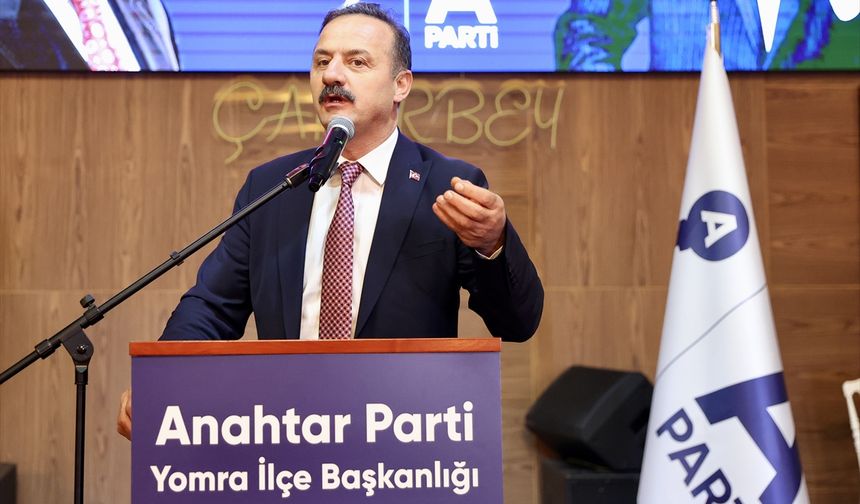Anahtar Parti Genel Başkanı Ağıralioğlu, Trabzon'da halk buluşmasına katıldı
