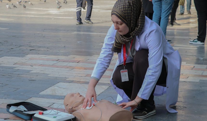 Ani kalp durmalarına karşı üretilen yerli cihaz Ankara'da 25 noktaya yerleştirildi