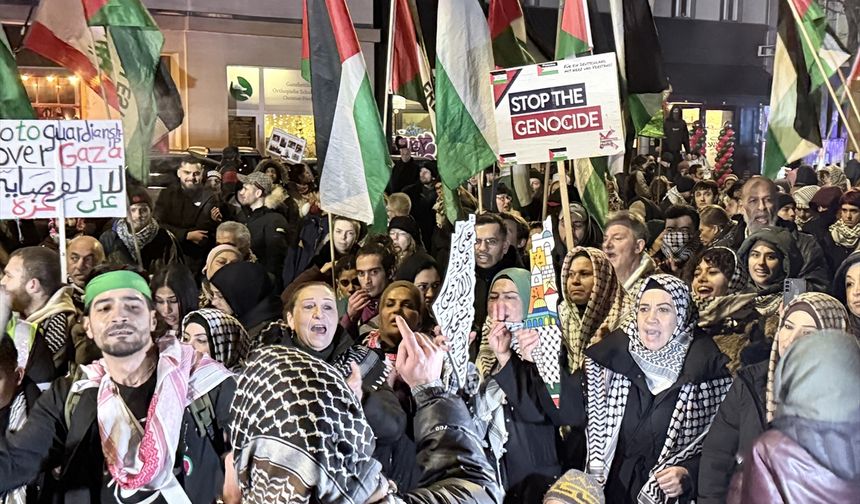 Berlin'de Filistin ile dayanışma gösterisi düzenlendi