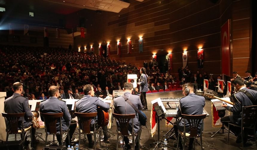 Diyarbakır'da Polis Akademisi Armoni Orkestrası konser verdi