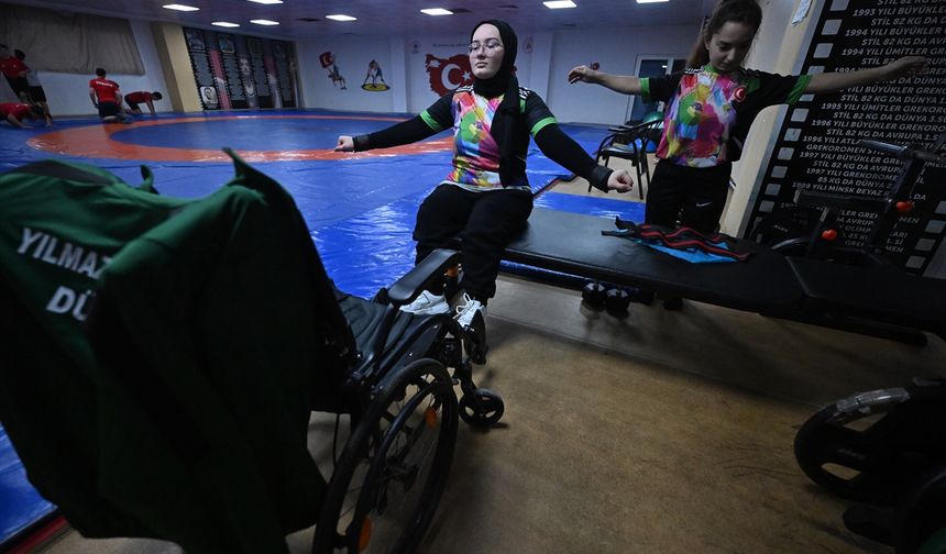 Engelleri birlikte aşan milli para halterciler yeni başarılar peşinde