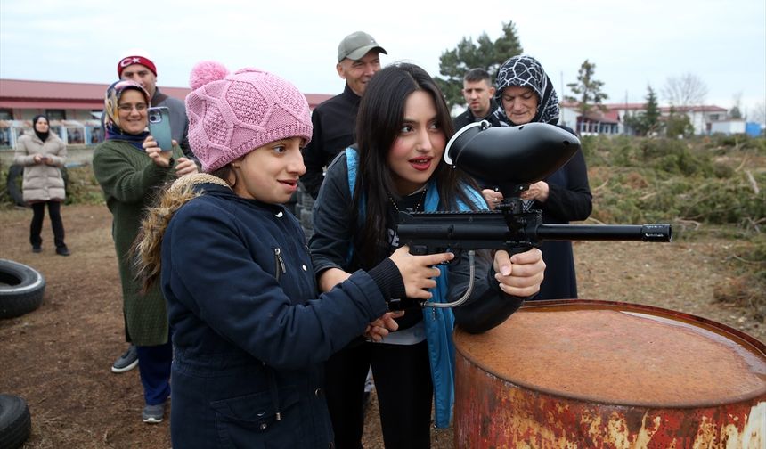 Kastamonu'da özel gereksinimli bireyler ve aileleri kampta bir araya geldi