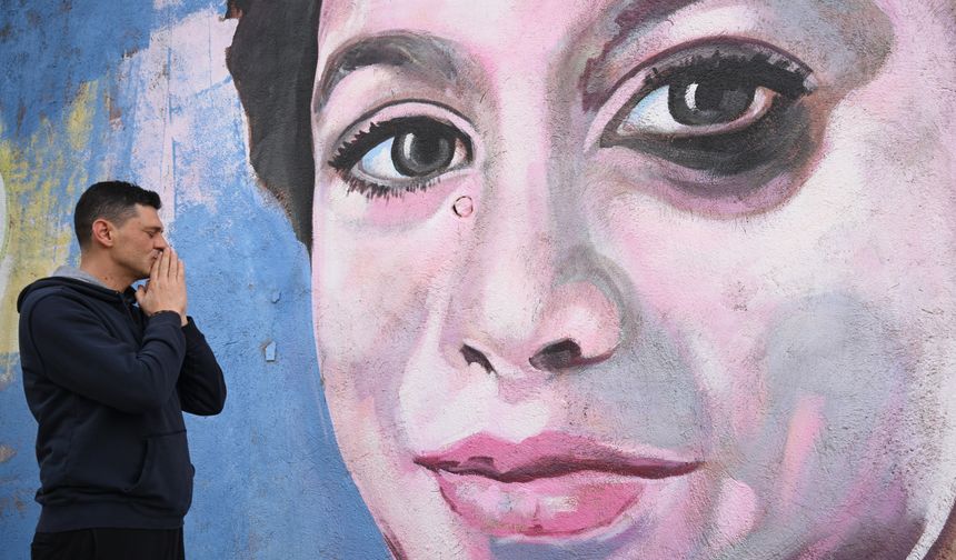 Mattia Ahmet Minguzzi'nin babası, oğlunun duvara çizilen portresini görmek için Edirne'ye geldi