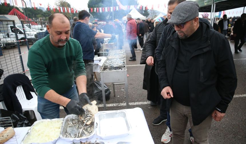 Ordu'da festivalde 7 ton hamsi tüketildi