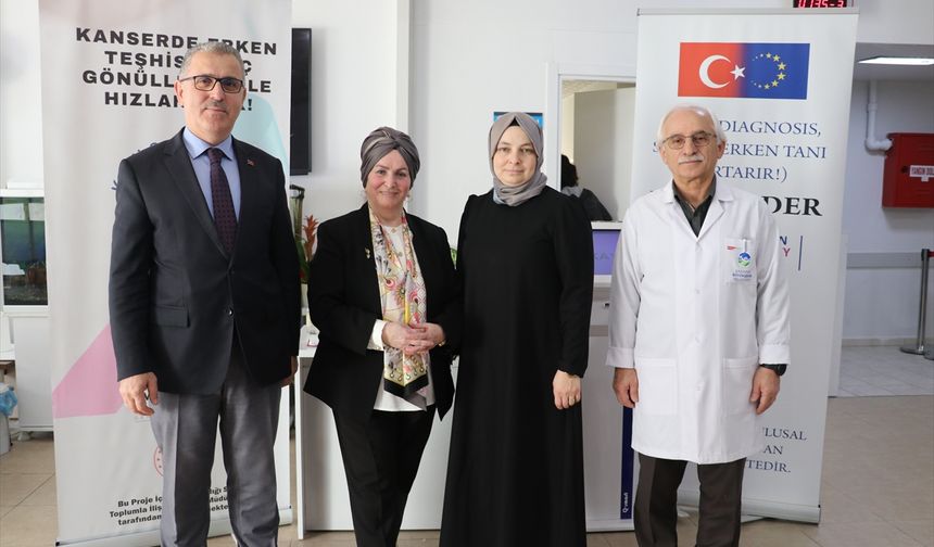 Sakarya'da kanserde erken teşhisin önemi genç gönüllülerle anlatılıyor