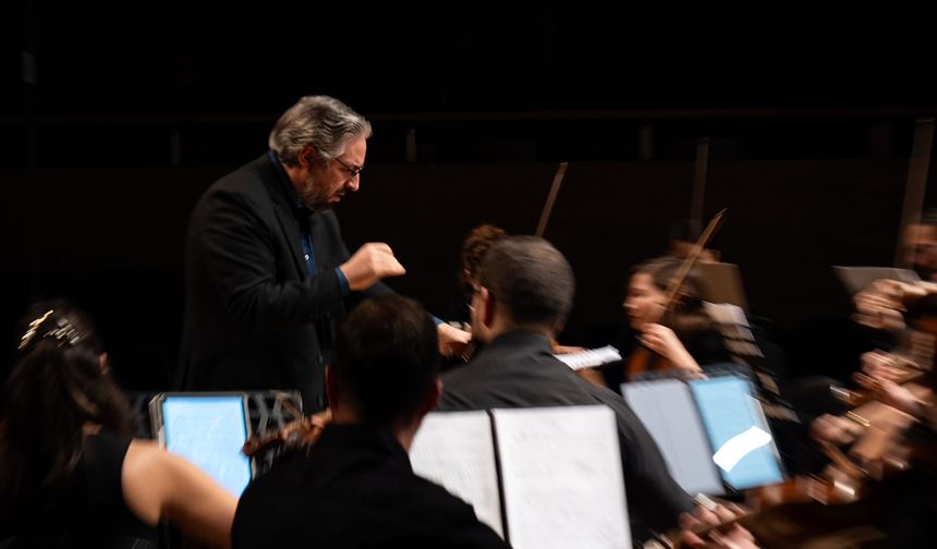 Sanatçılar Eryılmaz ve Keskin, CSO Ada Ankara'da sahne aldı