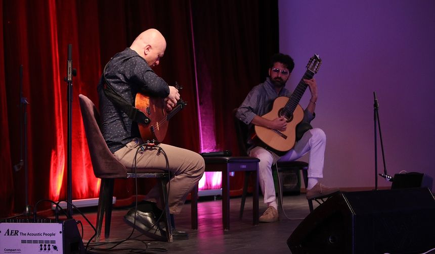 Türk ezgileri Kosova'nın kuzeyindeki Mitroviça'da yankılandı