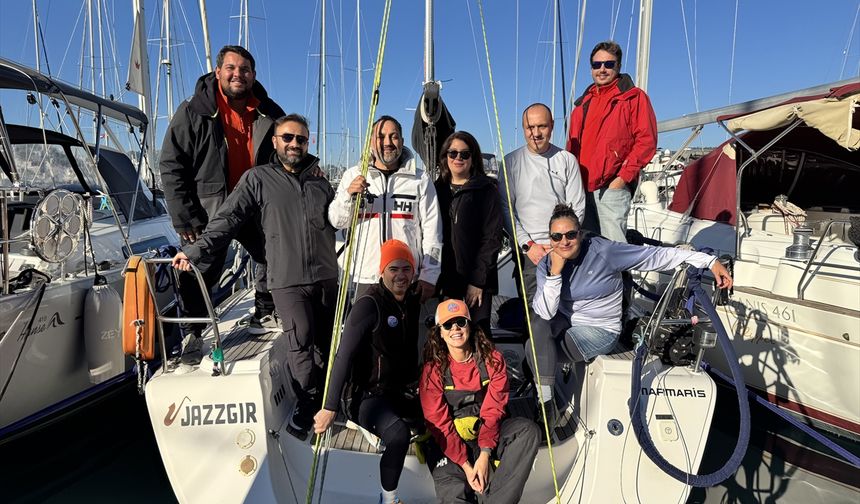 Yelken sporu farklı şehir ve meslekleri aynı teknede buluşturuyor
