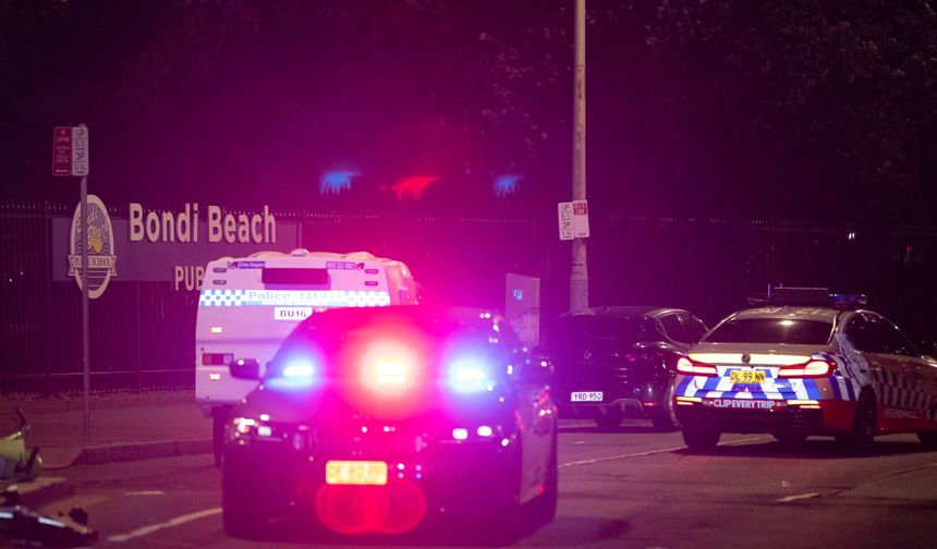 Avustralya'da plajdaki silahlı saldırıda hayatını kaybedenlerin sayısı 15'e yükseldi