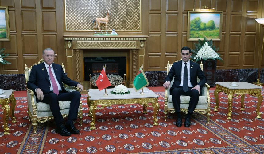 Cumhurbaşkanı Erdoğan, Türkmenistan Cumhurbaşkanı Berdimuhamedov ile bir araya geldi