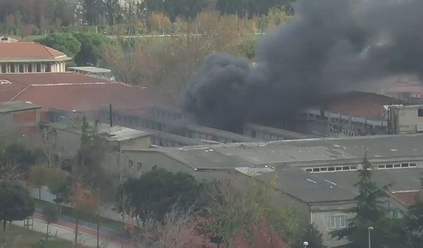 İstanbul- Bakırköy'de tekstil fabrikasında yangın -3 / Havadan görüntü