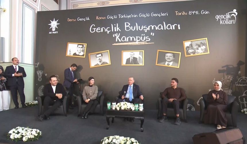 İstanbul - Cumhurbaşkanı Erdoğan: Küresel liderliğini kabul ettirecek bir Türkiye'ye sizlerle birlikte kavuşacağımıza inanıyorum /Ek görüntü