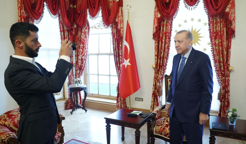 İstanbul- Cumhurbaşkanı Erdoğan, Oscar ödüllü Filistinli yönetmen Basel Adra ile görüştü / Görüntü eklendi