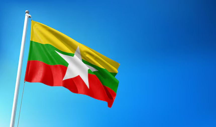Myanmar'da ordudan hastaneye hava saldırısı: 33 ölü