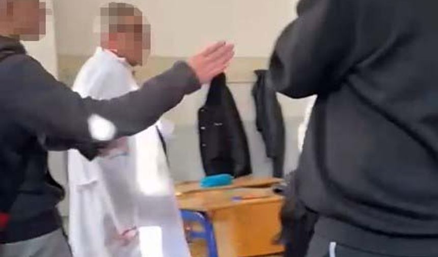 Öğretmenleriyle alay eden öğrenciler hakkında disiplin süreci başlatıldı