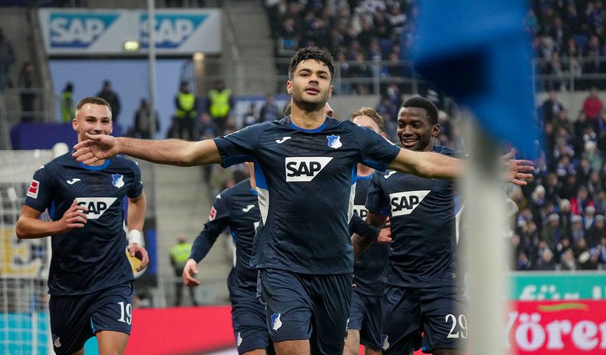 Ozan Kabak 1,5 yıl sonra 11'de görev alıp, golünü attı