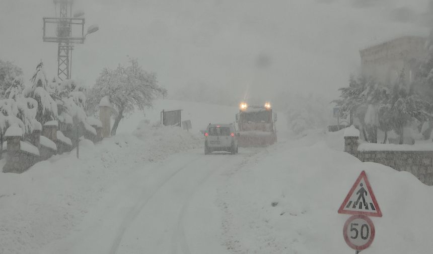 Adıyaman'da kar ulaşımı olumsuz etkiledi