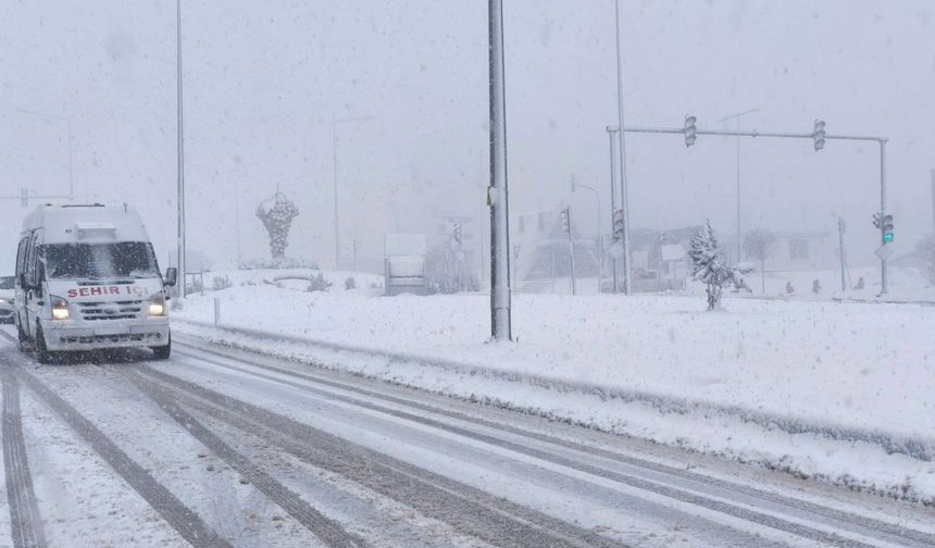 Adıyaman'ın 3 ilçesinde okullara kar tatili