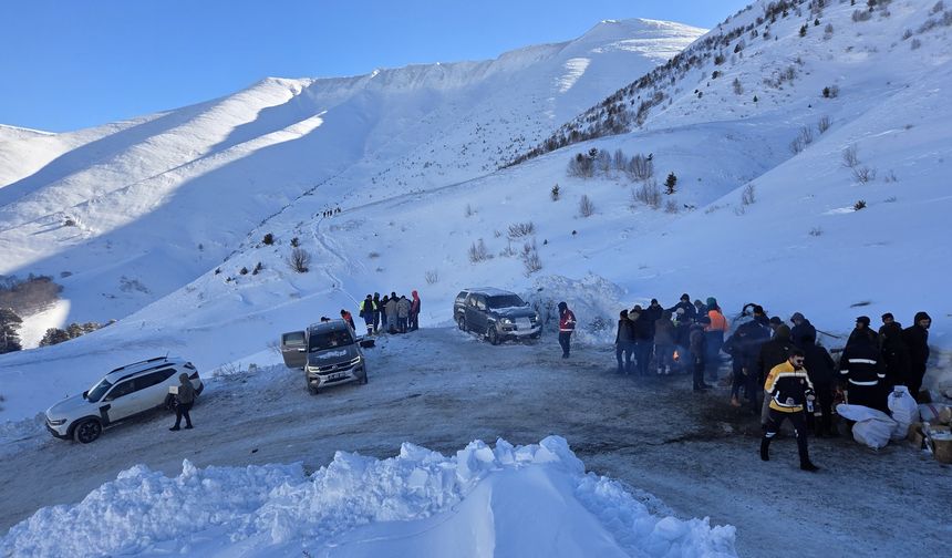 Artvin'de çığ altında kalan çoban aranıyor / Ek fotoğraflar