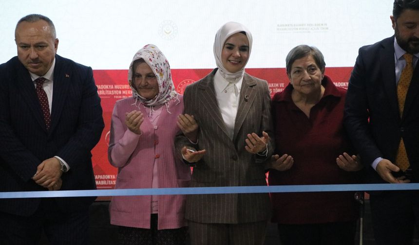 Bakan Göktaş: Aile ve nüfus yapımızdaki gidişatı tersine çevireceğiz (2)